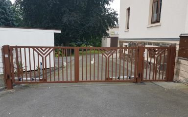 Den Artikel lesen: Moderne Toranlage