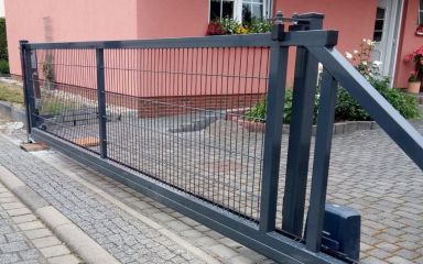Den Artikel lesen: Freitragende Schiebtore